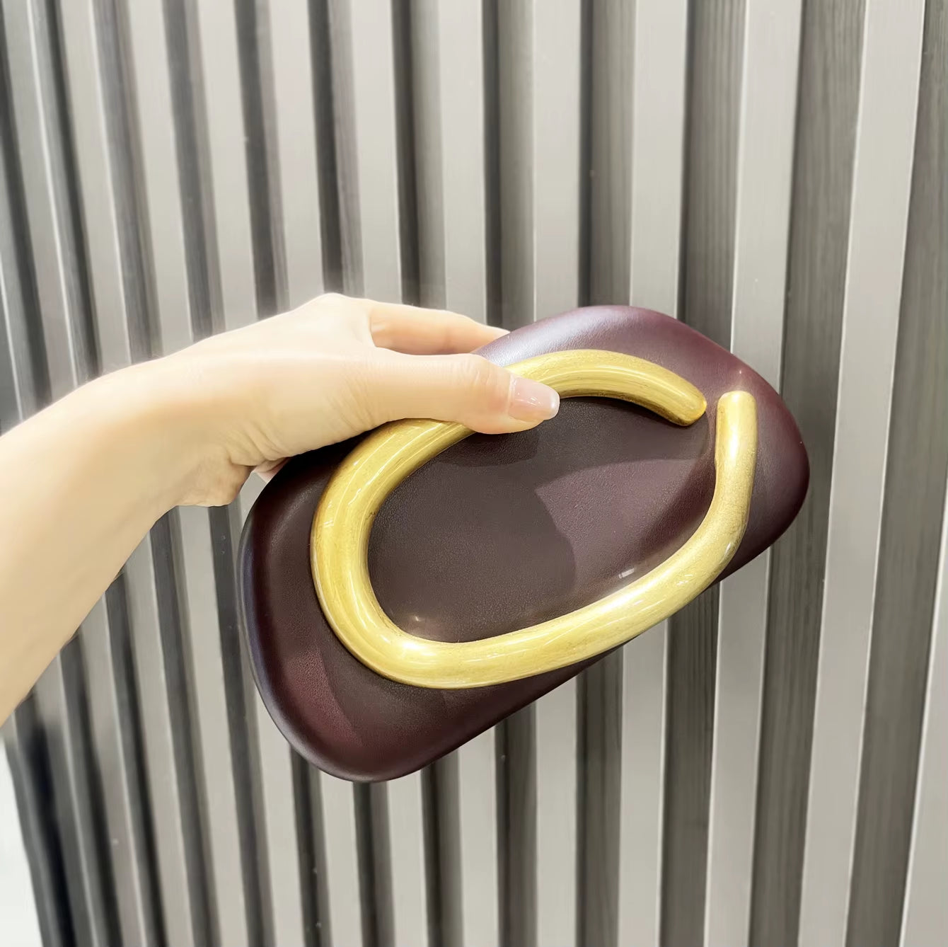 Luxury Designer Purses & Handbags for Women | Shoulder Bag, Wedding Evening Clutch, and Party Bag