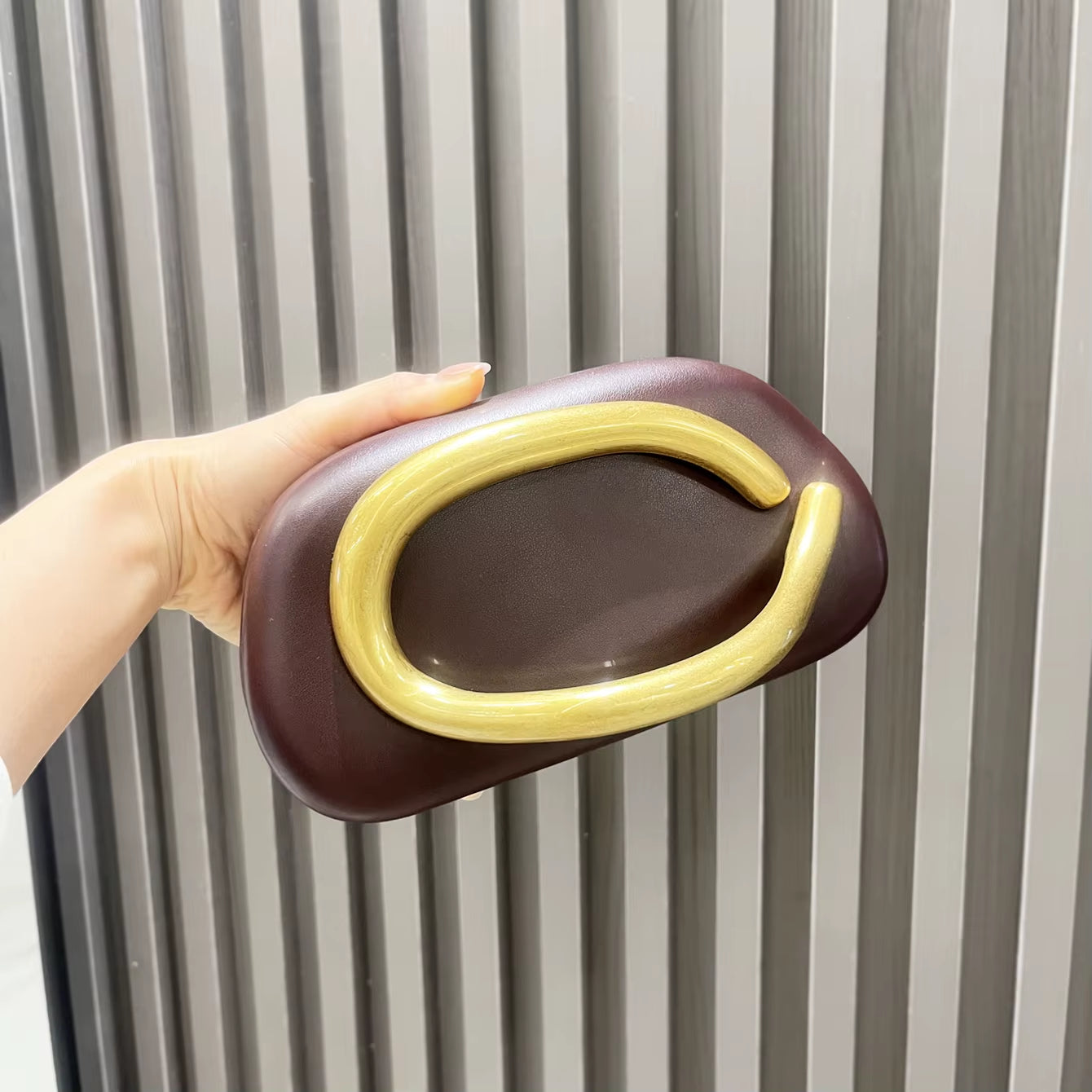 Luxury Designer Purses & Handbags for Women | Shoulder Bag, Wedding Evening Clutch, and Party Bag